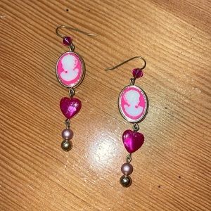 Tarina Tarantino cameo drops pink